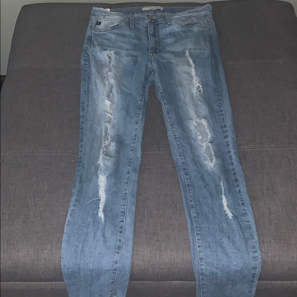 KanCan size 29 distressed jeans